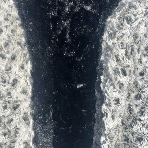 Pandemonium Seattle Shawl Collar Vest. Size medium - Picture 5 of 6